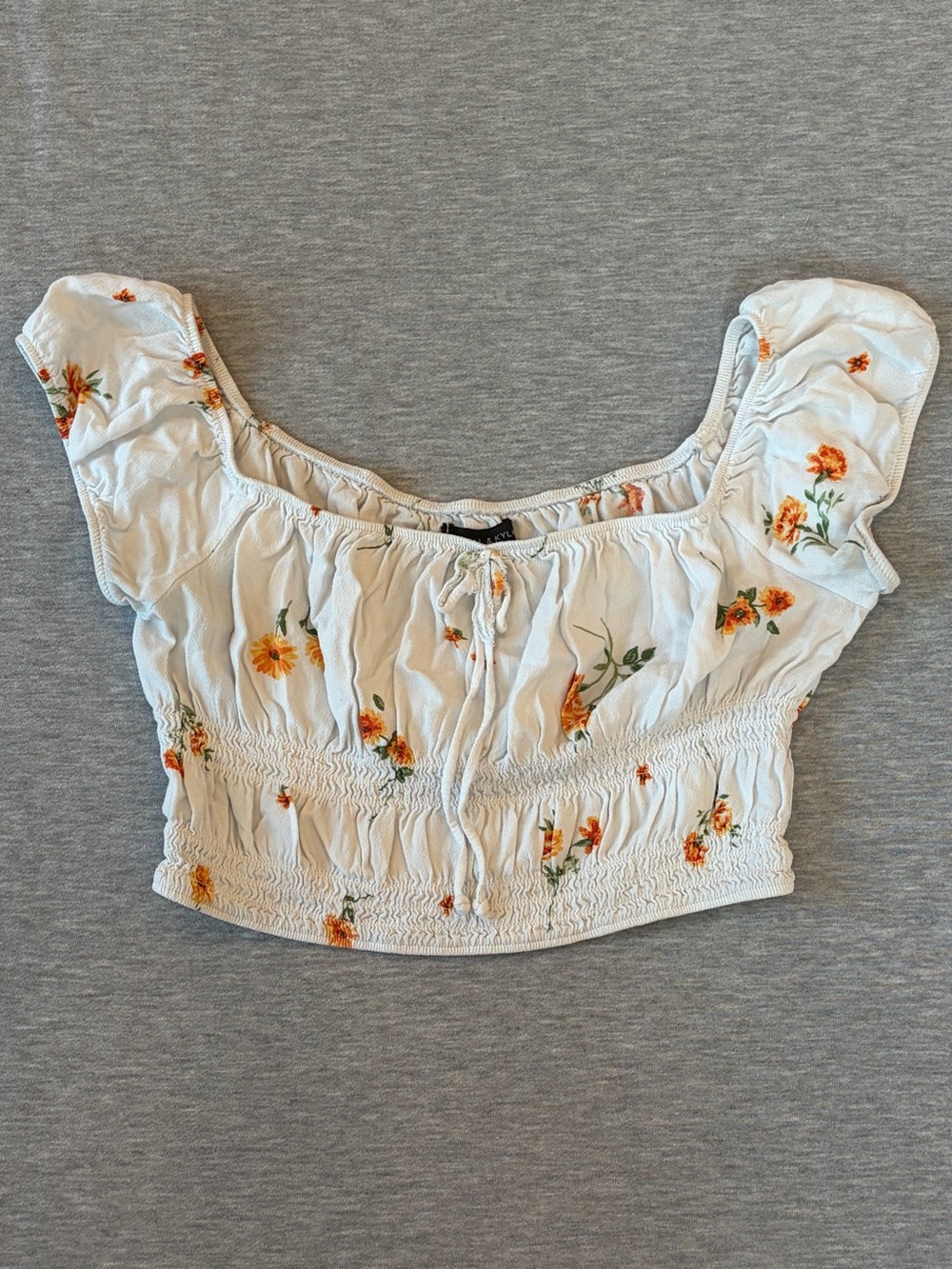 Kendall & Kylie Floral Smocked Crop Top Tie Front Puff Sleeve M